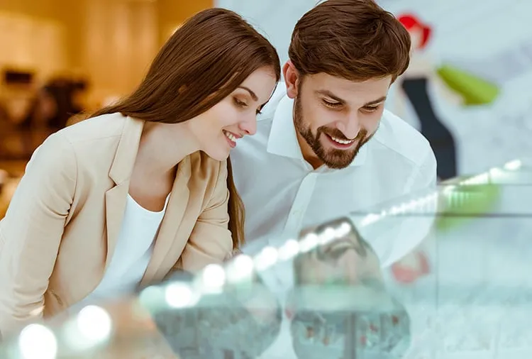 Choisir son alliance de mariage à Paris