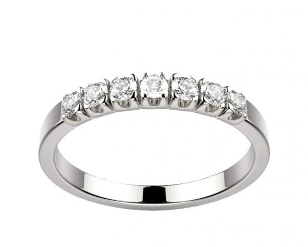 Alliance diamant en or blanc modèle Morgane "4G", une alliance de mariage sertie de 7 diamants