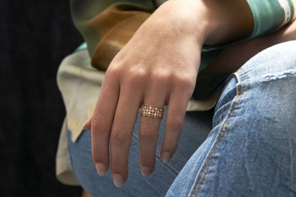 Alliance diamant or rose bague de mariage Lame forgée en or éthique Fairmined en France